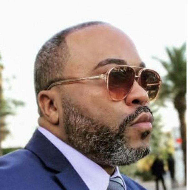 Derick Hodge — Senior Consultant